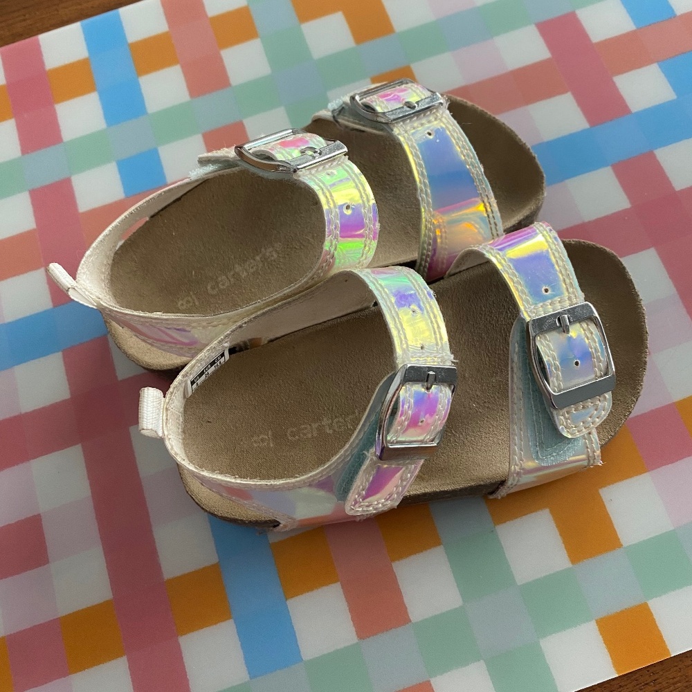 Carter’s little girls iridescent sandals - size 8